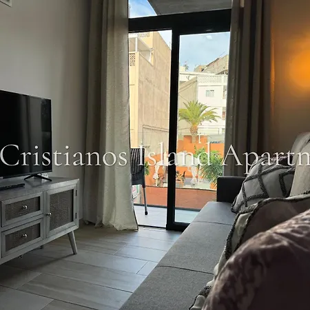 Cristianos Island Daire *