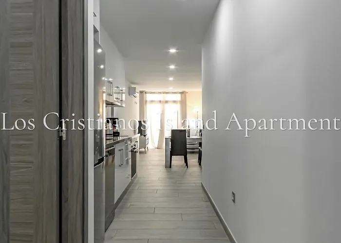 Cristianos Island 洛斯克里斯蒂亚诺斯