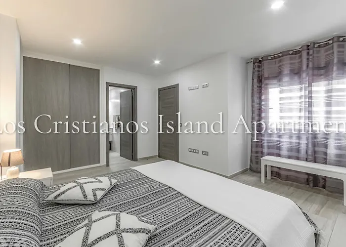 Cristianos Island 公寓 洛斯克里斯蒂亚诺斯