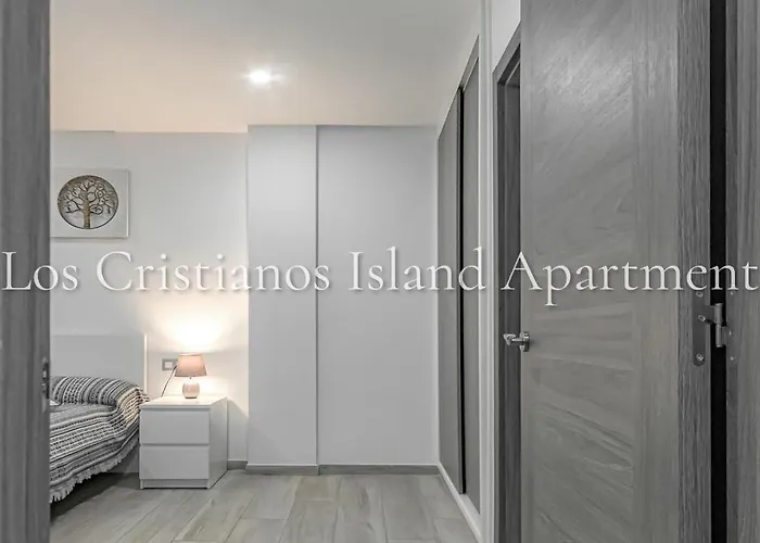 Cristianos Island 洛斯克里斯蒂亚诺斯