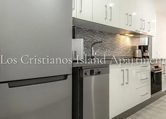 Cristianos Island 洛斯克里斯蒂亚诺斯