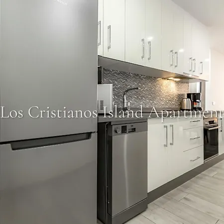 Cristianos Island לוס כריסטיאנוס